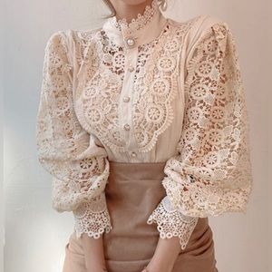 Petal Sleeve Blouse